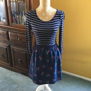 Cute 💕petite ✨ simple dress